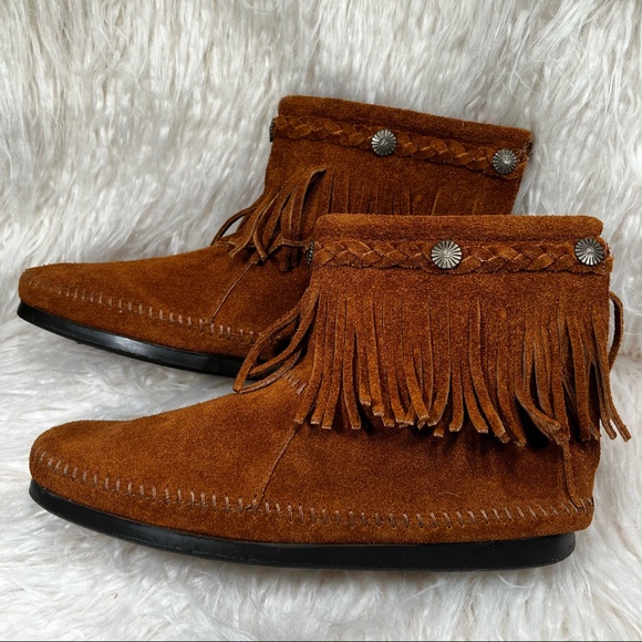 Minnetonka Shoes - Vintage Brown Suede Minnetonka Moccasin Booties